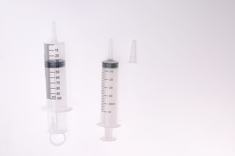 irrigation syringe.JPG